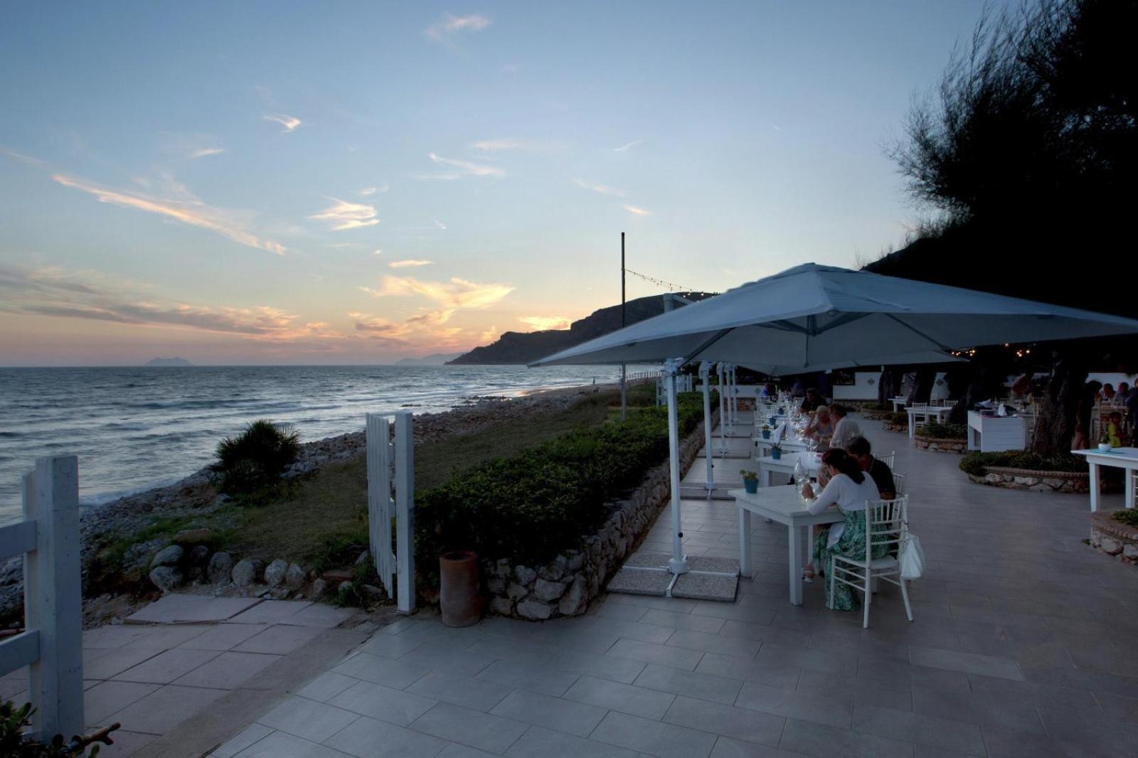 Torre San Vito Hotel Villaggio Geata Exterior foto