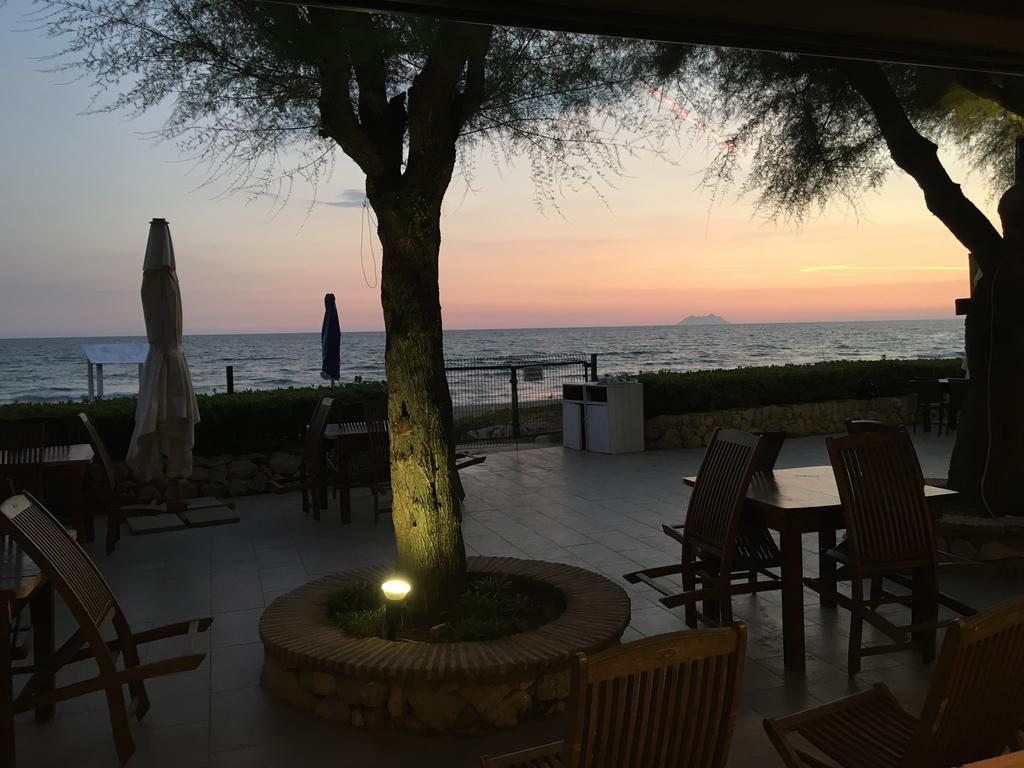 Torre San Vito Hotel Villaggio Geata Exterior foto