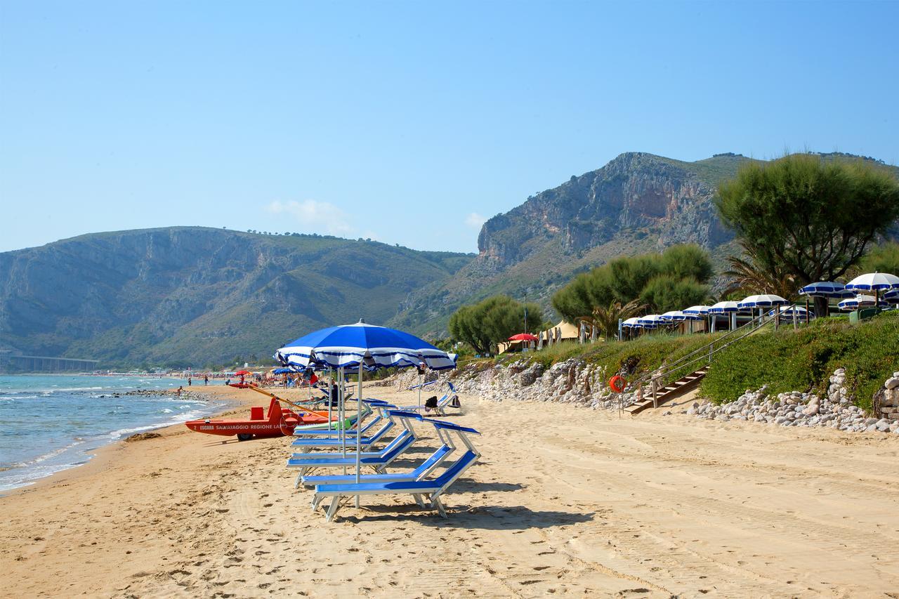Torre San Vito Hotel Villaggio Geata Exterior foto